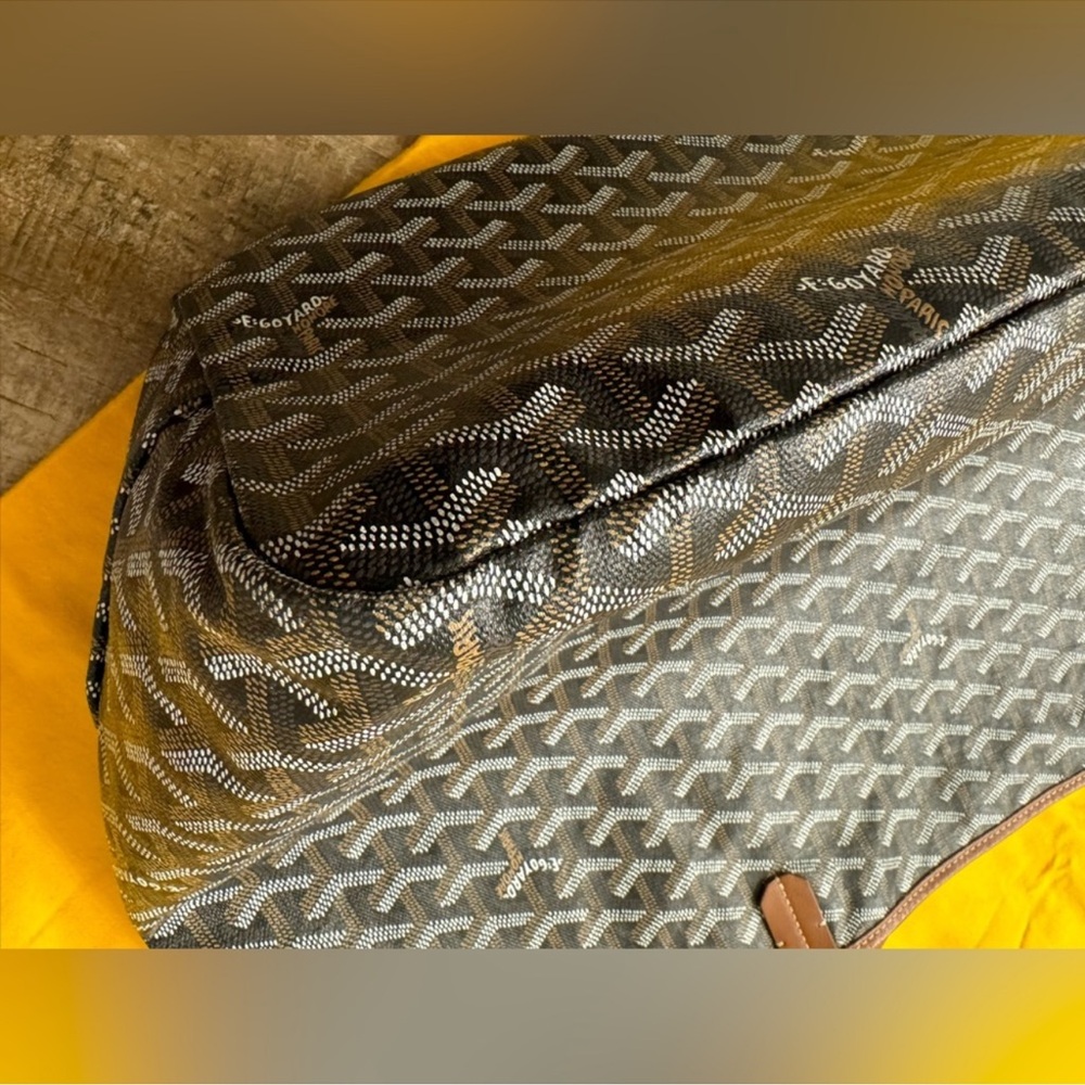 EUC GOYARD ST. LOUIS GM TOTE - Picture 3 of 9